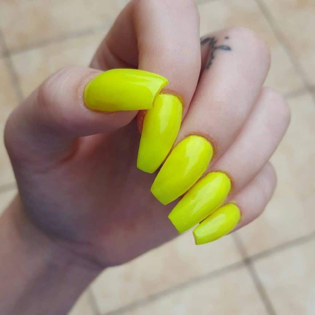 Short Neon Yellow Acrylic Nails Nail And Manicure Trends