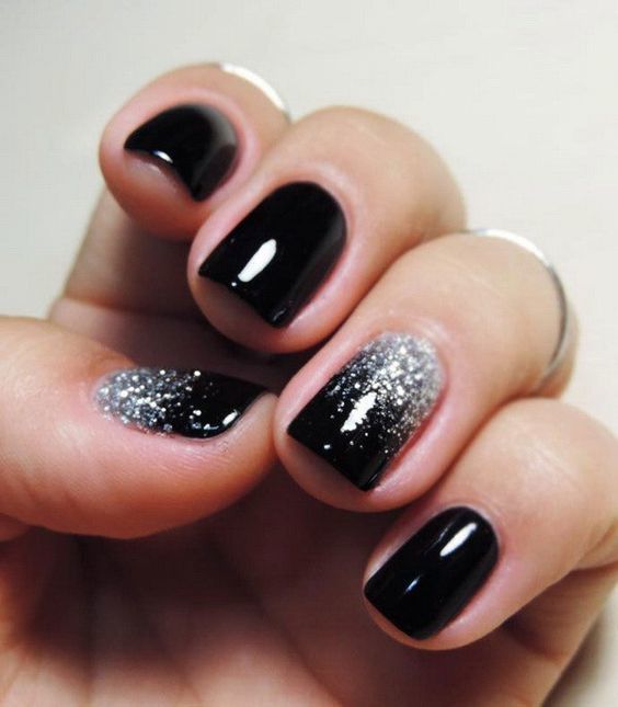 Black Nail Designs