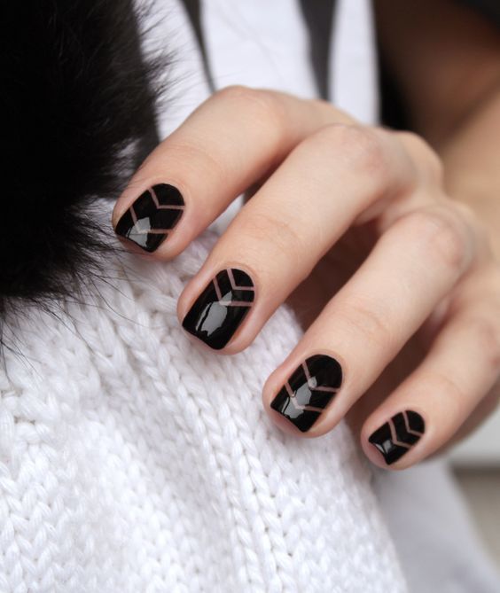 women favorite Black Nail Designs