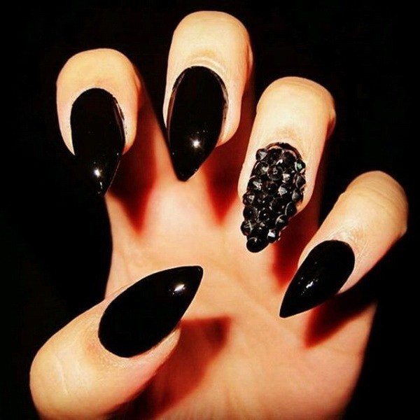 Black Nail Designs 22