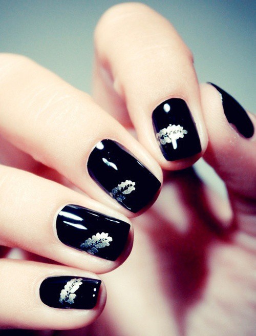 Black Nail Designs 33