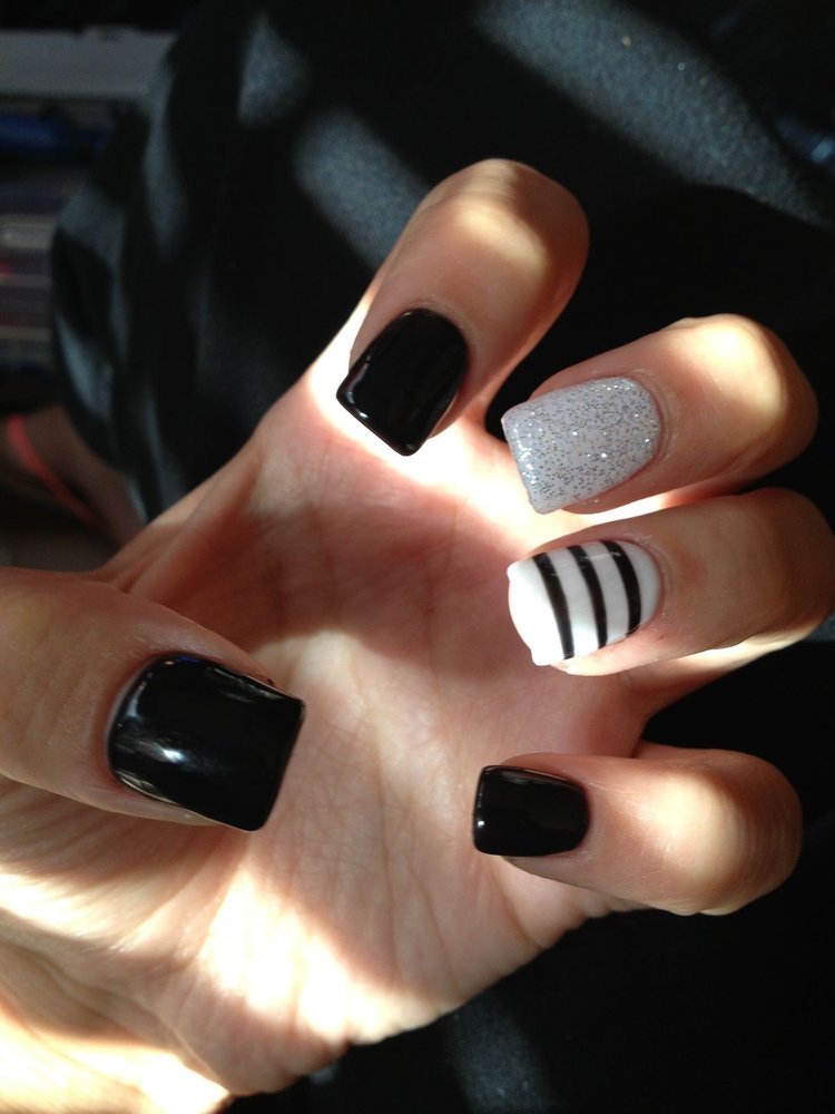 Black Nail Designs 42