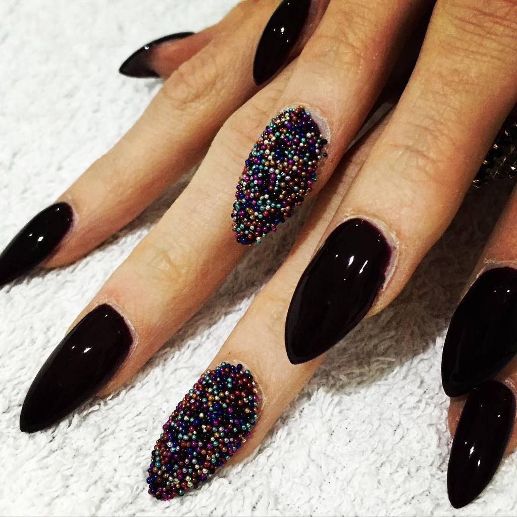 black nail designs you like