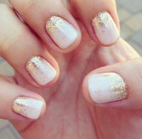 cool Golden Sparkles Short Nail 