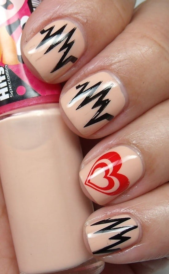 Heart Beats Short Nail