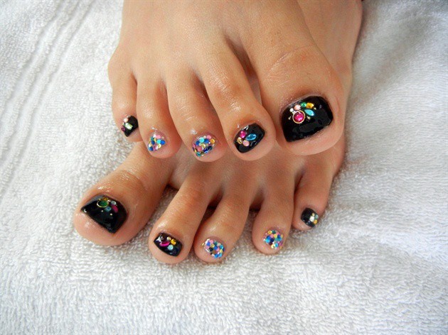 18+ Toe Nail Art Designs & Ideas