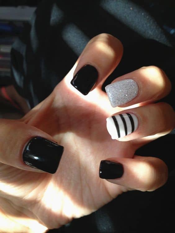 60 Breathtaking Black & White Nail Designs for Glamour Girls