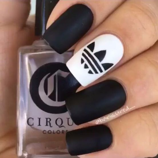 Addidas Fan nail design