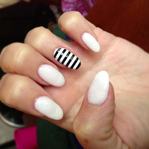 black and white Brighter nail