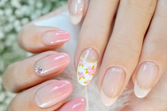 Cute & Beautiful Nail Art Designs 14