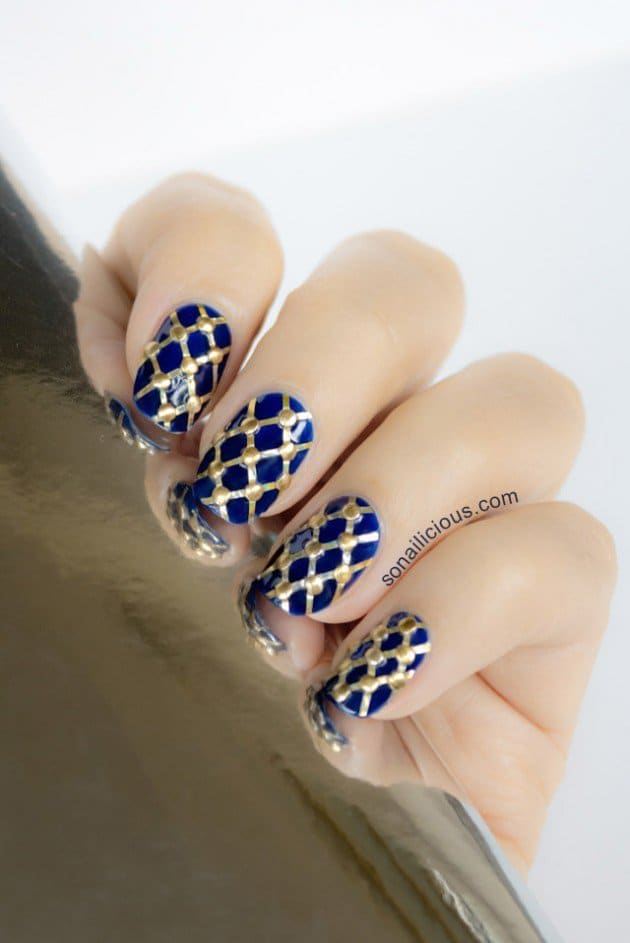 blue and white nail designs