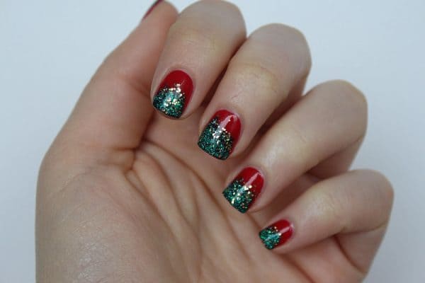 Christmas Tree Glitter nail designs for women 