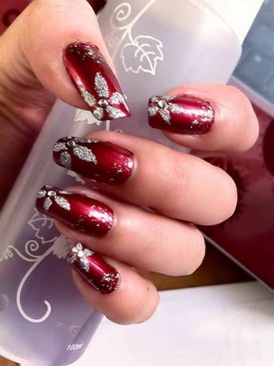 red and gold nail designs