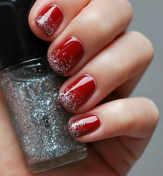 Glitter Tips nail