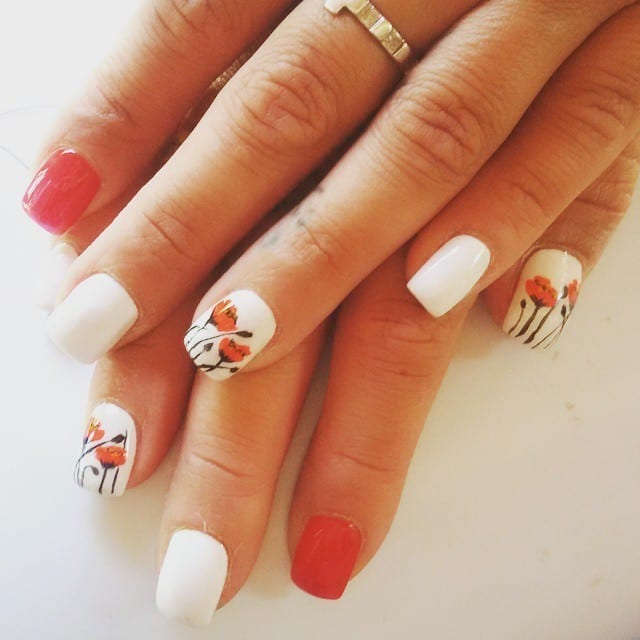 White nail designs o9