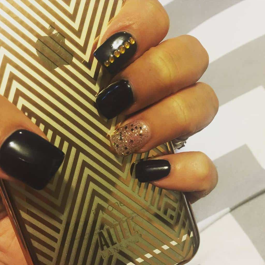 Black & Gold Nail Designs: 51 Fabulous Ways To Rock'em