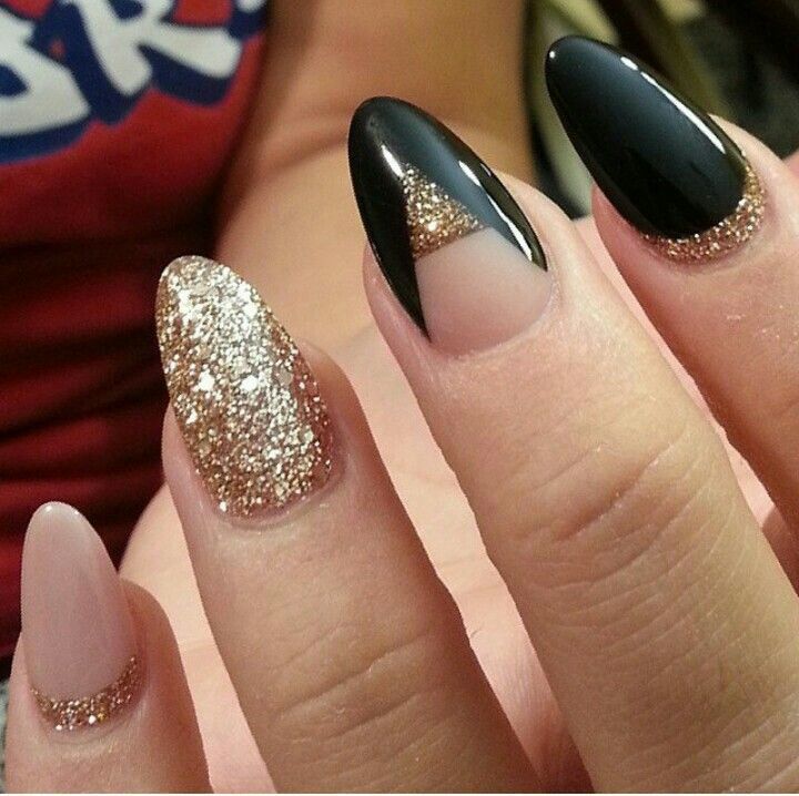 black and gold nail designs 12