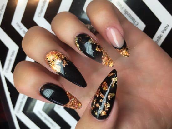 black and gold nail designs 24