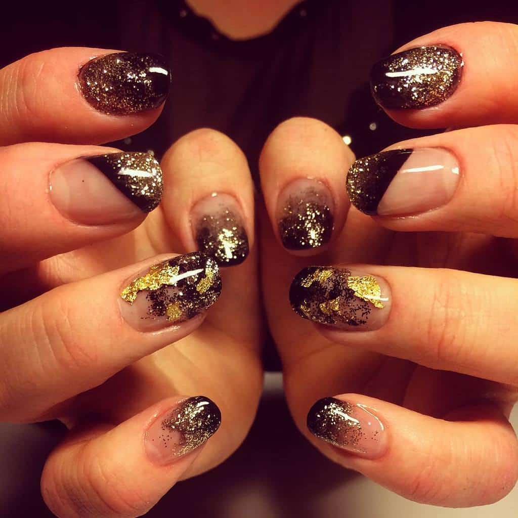 black and gold nail designs 7