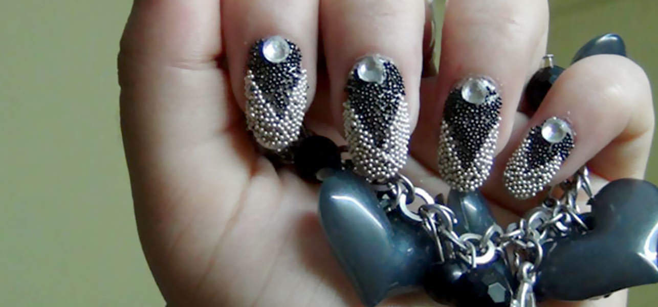 easy black and silver nail art