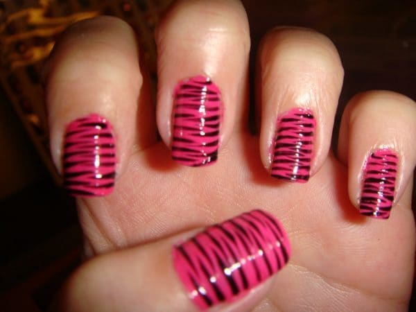 feather & zebra nail designs 9