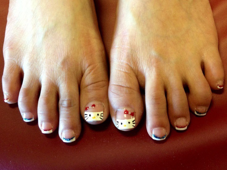 hello kitty & Claw nail designs 8