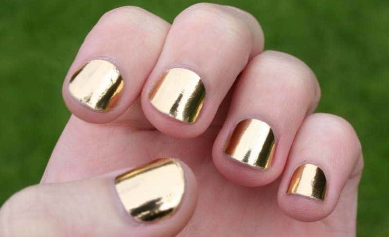  Golden Finger girl nail idea for little girl