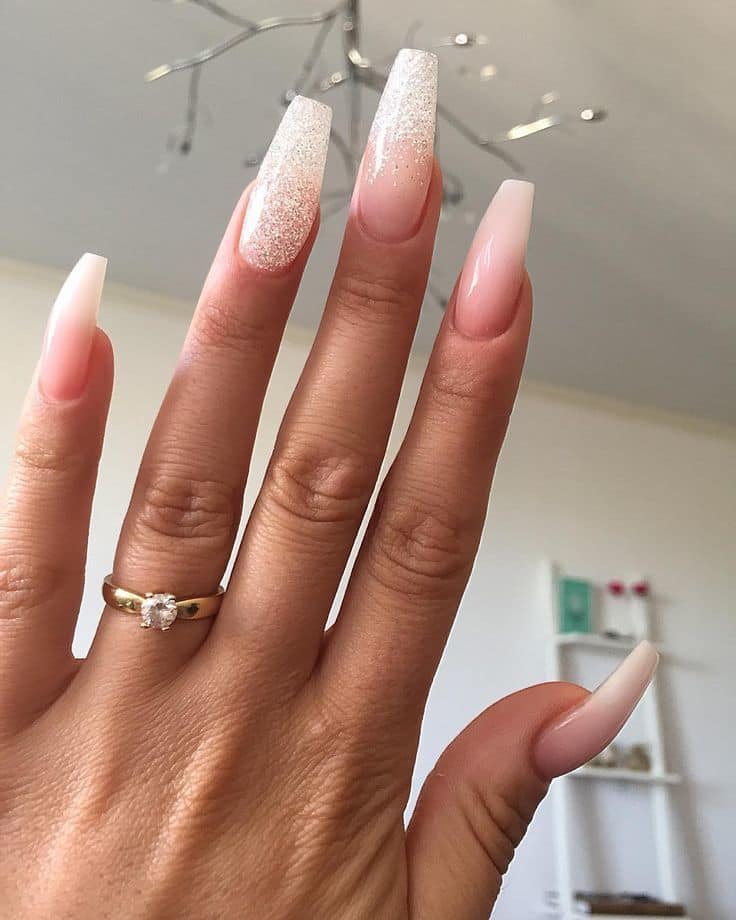 long nail with Ombre in pink color