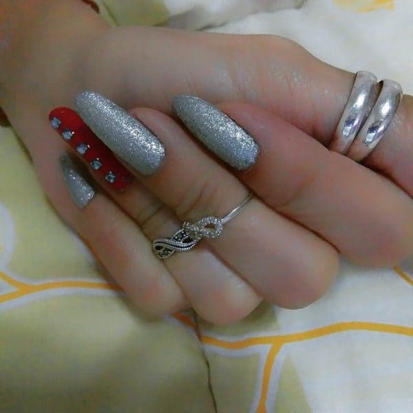 Red Carpet silver nail designs for women 