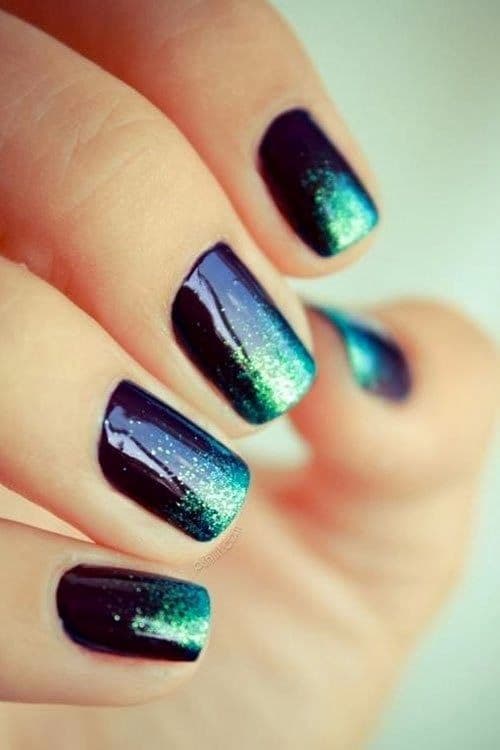 simple & easy Ombre Tips nail idea 