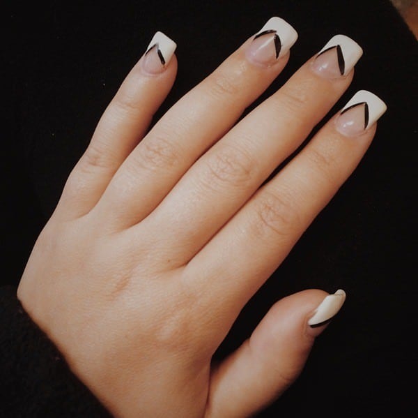 simple White Tipped & Black Lined nail