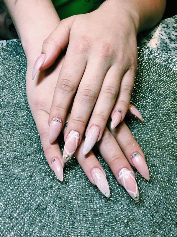 hand Nude nail idea you like