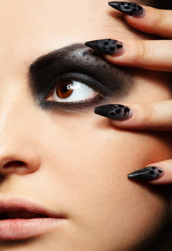 black Stiletto nail ideas for women