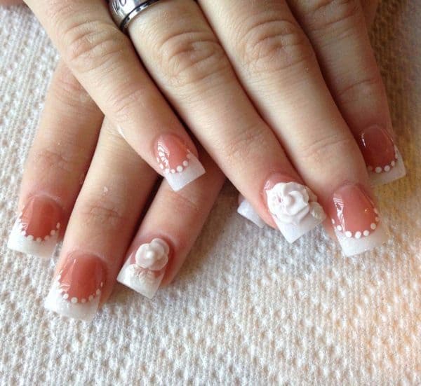 white flower nail idea 