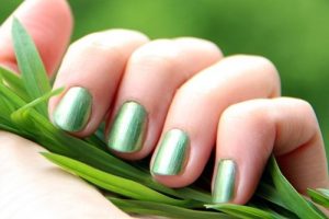 Square shaped, short length, metallic green palette with glossy finish, minimalistic design style.