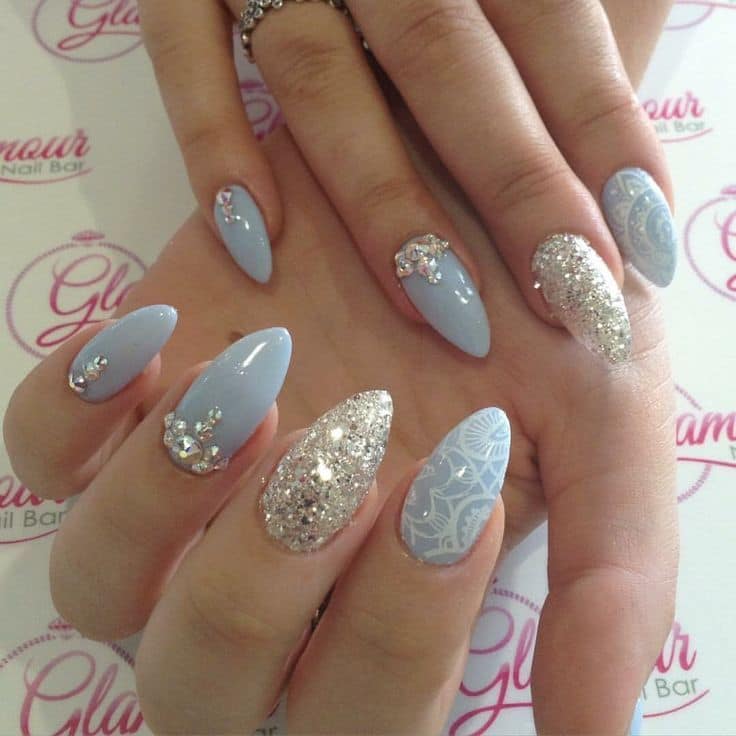 30 Best Almond Shaped Nail Designs to Sneak The Peek