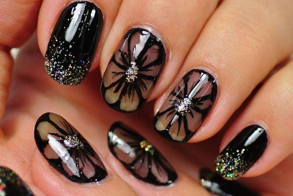 Black Flowers fake nail idea