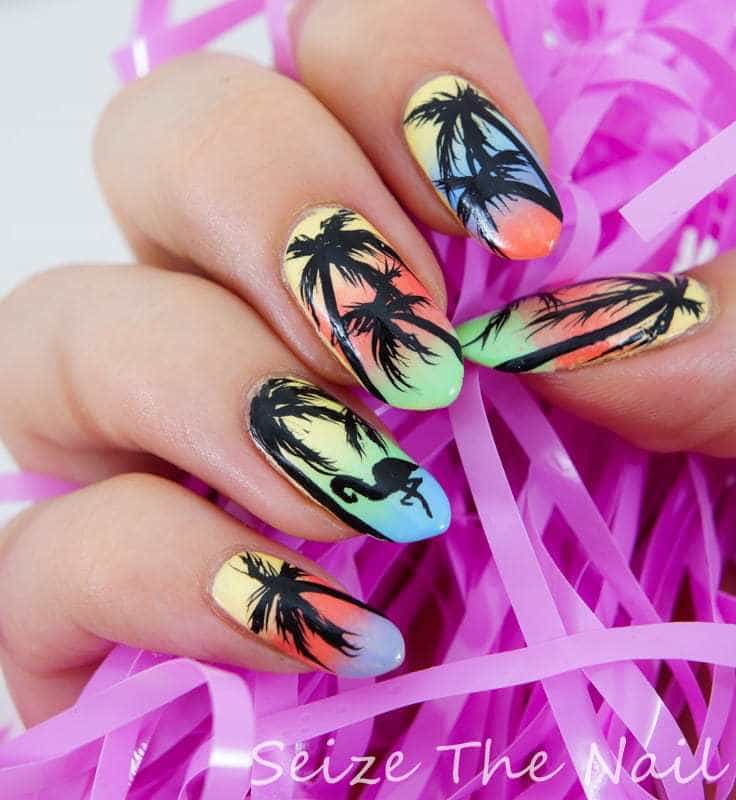 Palm pointy Nail design