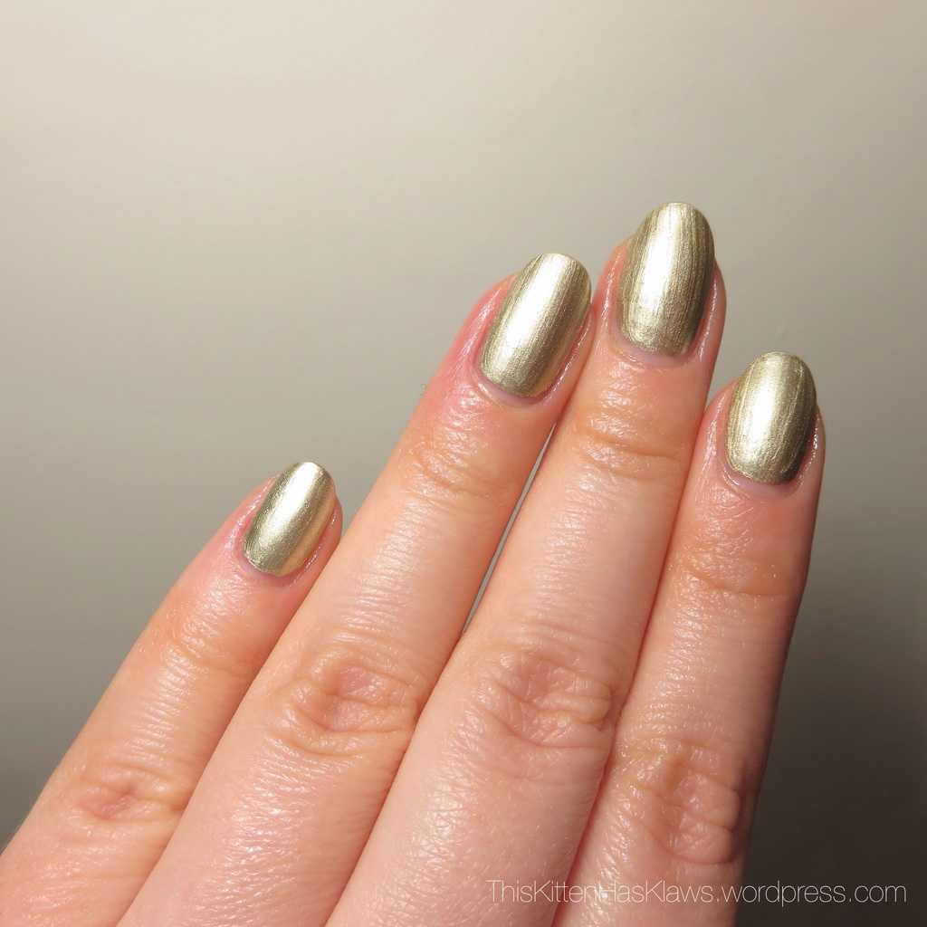 Round Squoval nails