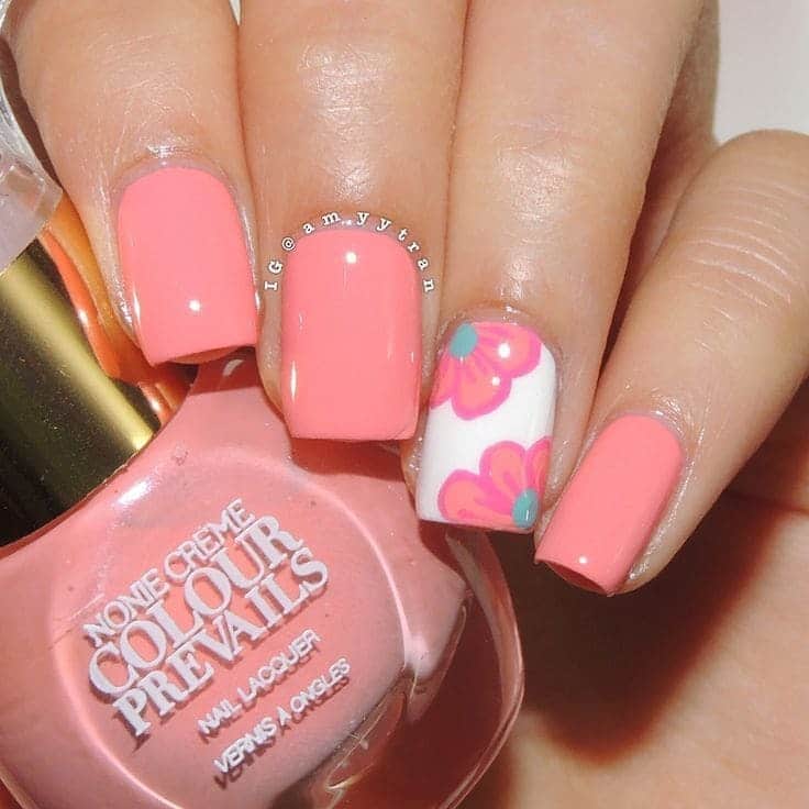 20 Stylish Peach Nail Designs for Christmas Eve – NailDesignCode