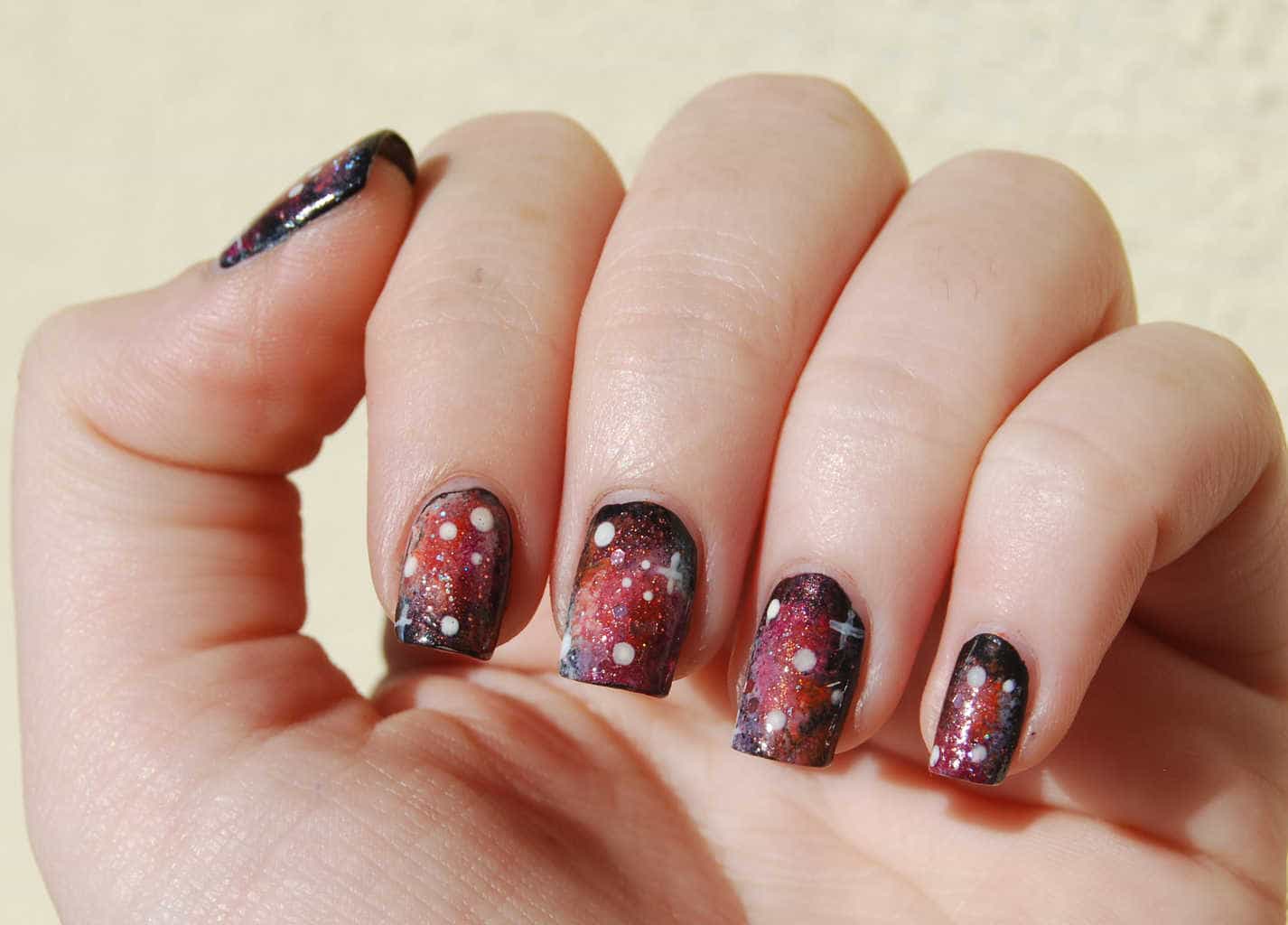 Red Sky color galaxy nail art