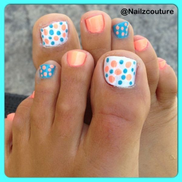 Polka dot pedicure nail design for girl