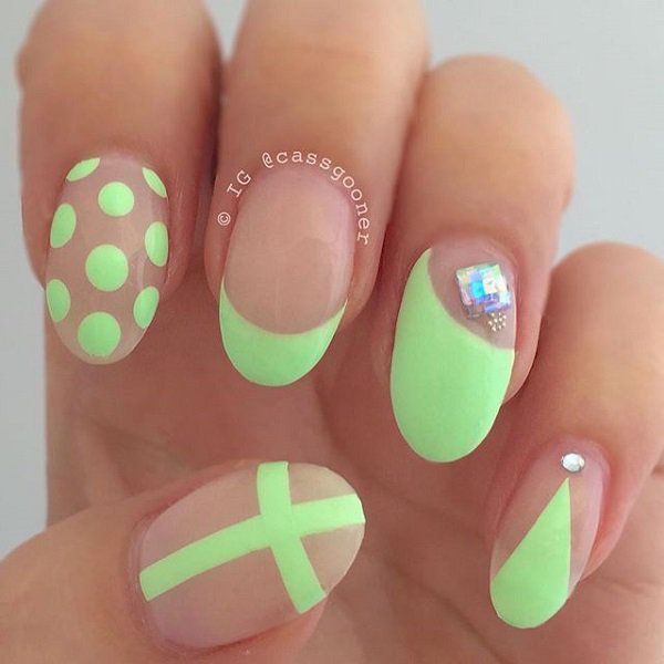 polka Dot with lime green nail