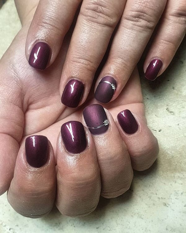 Short Nails Burgundy : Paint all of your nails a dark matte color, like