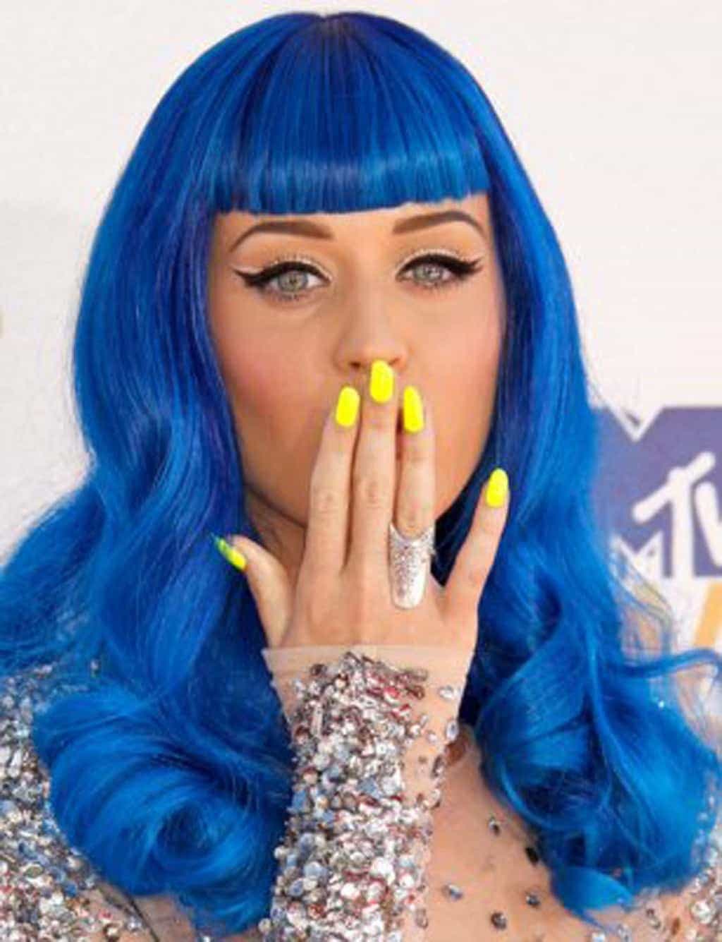 Katy Perry beautiful nail design 