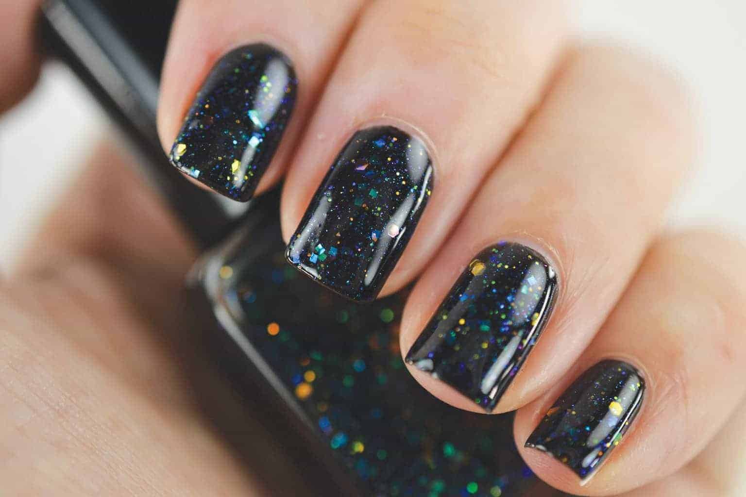 How To Do The Amazing Galaxy Nails: 10 Simple Steps