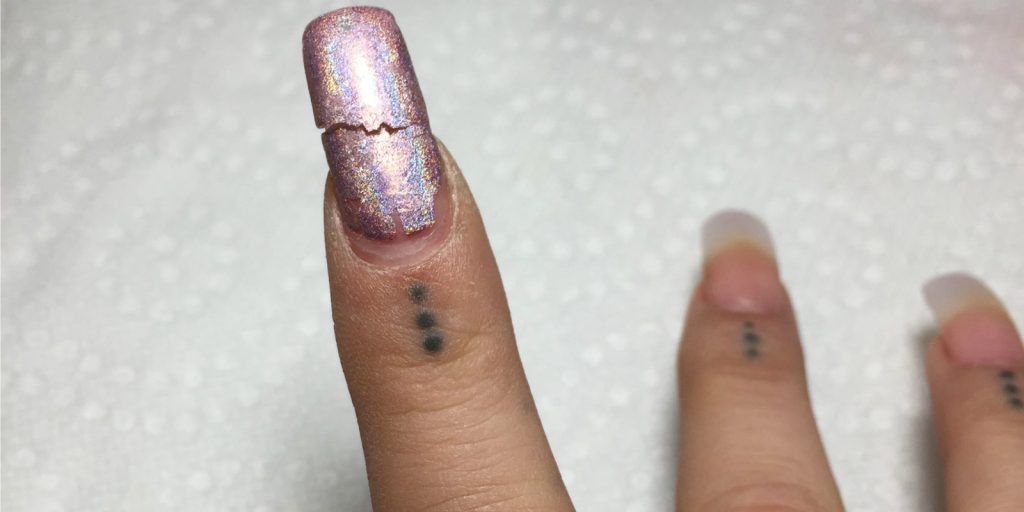 Crack in acrylic nail