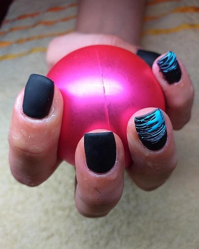 black and blue acrylic nails