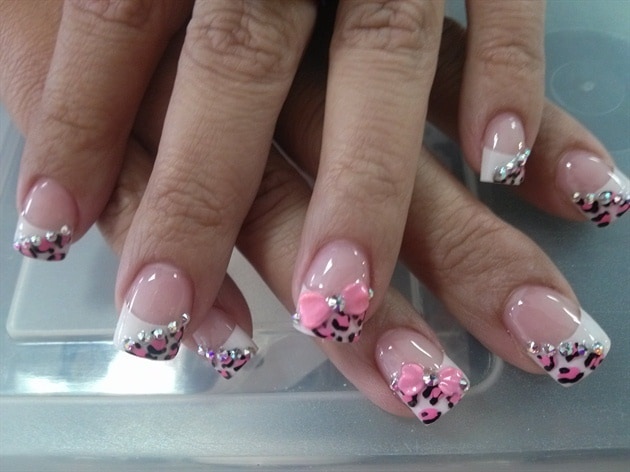 Leopard Tips nail designs with bows 