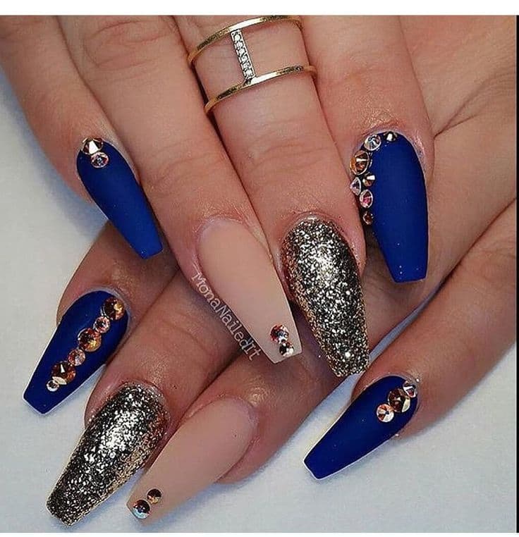 25 Hottest Royal Blue Nail Ideas for 2021 - NailDesignCode